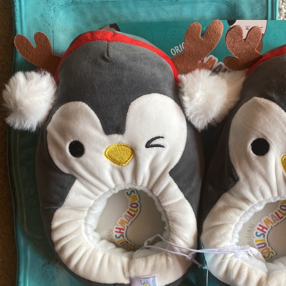 NEW Squishmallow  Slippers - Picture 3 of 5